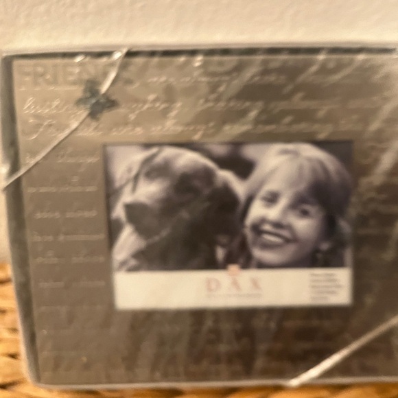 ✨ DAX Silver Metal Photo Frame - Friends Theme, 5x3.5. New in Box! - Picture 8 of 15